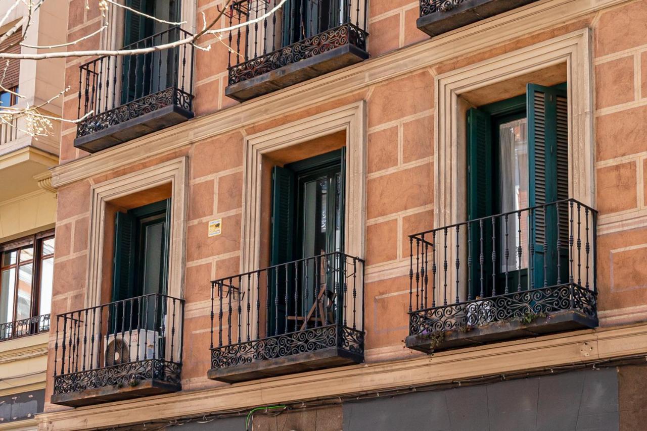 Centrico Plaza Espana - Gran Via Madrid Exteriör bild